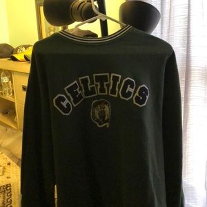 Men’s Large Vintage Celtics Sweater